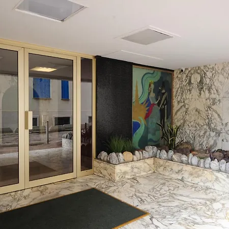 Appartement 131 Promenade Five Stars Holiday House *